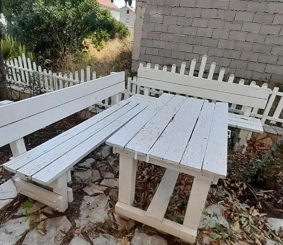 Hari 2 Апартаменты